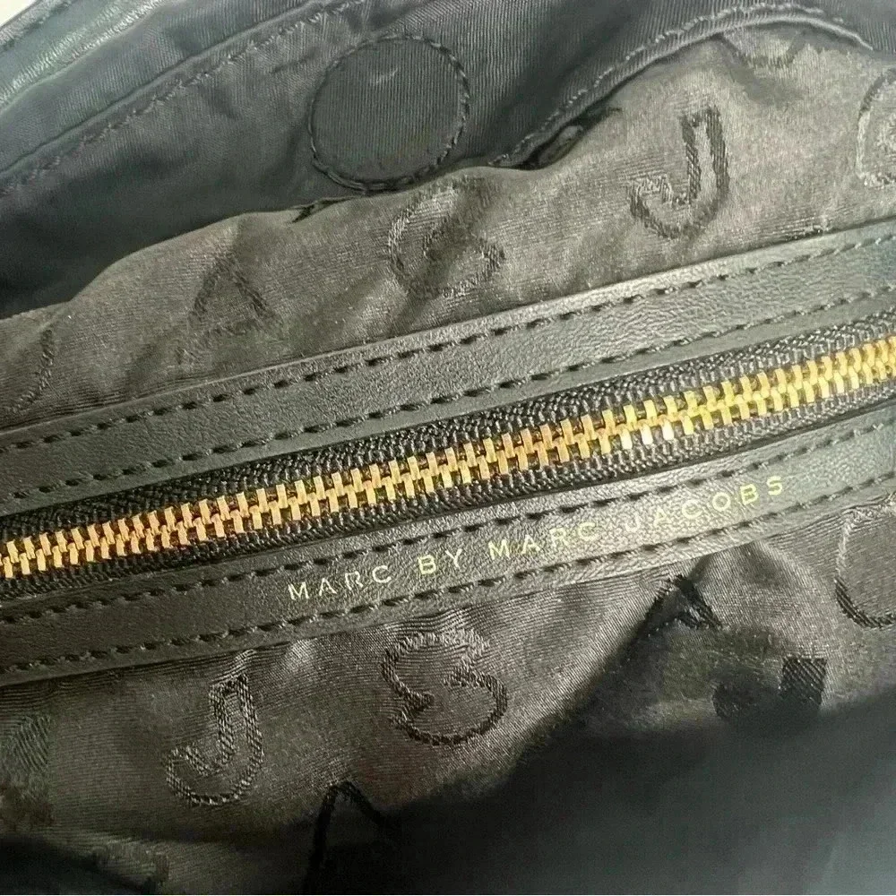 Marc By Marc Jacobs Preppy Black Nylon Hobo Crossbody Handbag‎ Gold Hardware